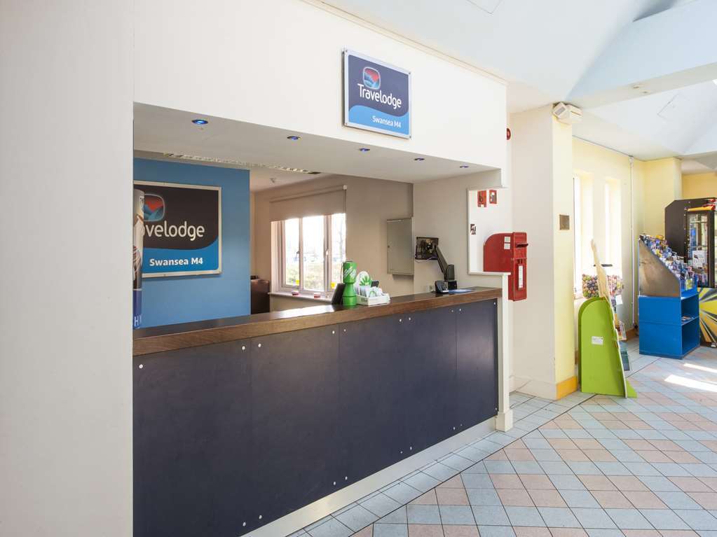 Travelodge Swansea M4 Interior foto